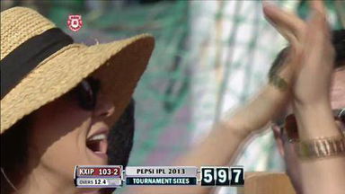 M69: KXIP vs MI – Azhar Mahmood Six