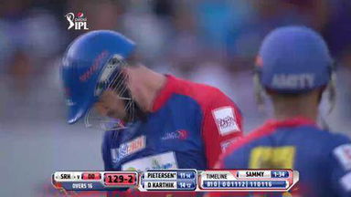 M12: SRH vs DD –  Kevin Pietersen Six