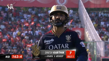 M27: PBKS vs RCB –  Dinesh Karthik  Wicket