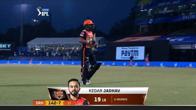 M28: RR vs SRH – Kedar Jadhav Wicket