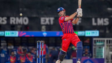 Mitchell Marsh's power-packed 35(28) up top