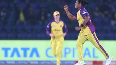 Early Strikes: Athapaththu dismisses openers Matthews, Bhatia inside Powerplay