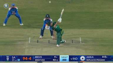 IND vs SA 2025, 1st ODI: Dewald Brevis Six