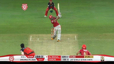 M06: KXIP vs RCB – KL Rahul Six