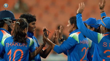 IND-W vs AUS-W 2025, 2nd ODI: Fall of Wickets