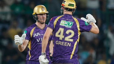 Spin Assault! Green and Allen launch massive sixes into the stands