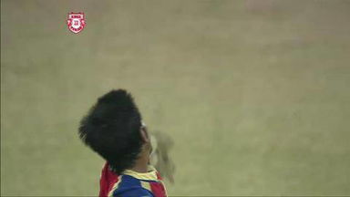 M18: KXIP vs RCB –  David Miller Wicket