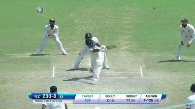 India VS NZ 2016, 1st Test day 5 - Ish Sodhi Six