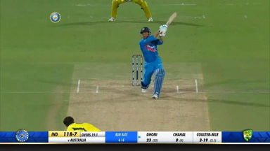 IND vs AUS 2019, 1st T20I: MS Dhoni Six