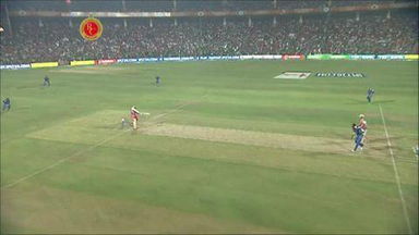 M2: RCB vs MI – Chris Gayle Six