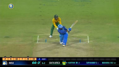 IND vs SA 2022, 3RD T20I: Dinesh Karthik  Six