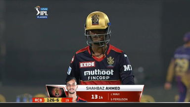 Eliminator: RCB vs KKR – Shahbaz Ahmed Wicket