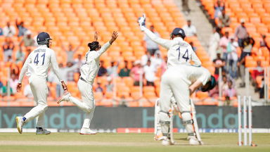 Jadeja strikes: Sends back Smith to break 79-run partnership