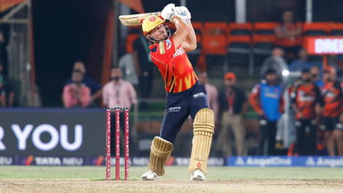 6, 6, 6, 6! Stoinis' Hulk Mode activated