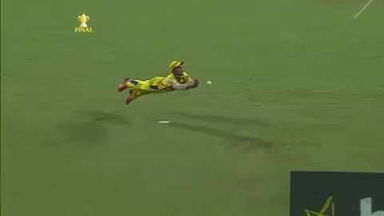 M60: MI vs CSK – Eyes on the ball - Negi pouches that one...almost!