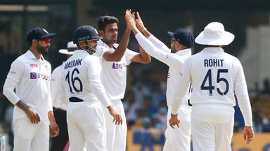 Ashwin runs through Sri Lanka line up with a 4-wicket haul