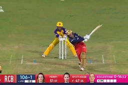 Six: Match 9, Royal Challengers Bengaluru vs UP Warriorz, WPL 2025: Danni Wyatt Six
