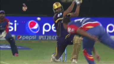 M6: KKR vs DD –  Yusuf Pathan Wicket
