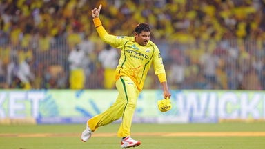 Superman Reflexes: Flying Sarfaraz Khan Plucks Absolute Screamer