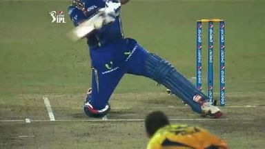 M60: MI vs CSK – Rayudu pulls off an AB de Villiers