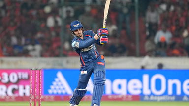 Abdul Samad's powerful finishing cameo of 22*(8)