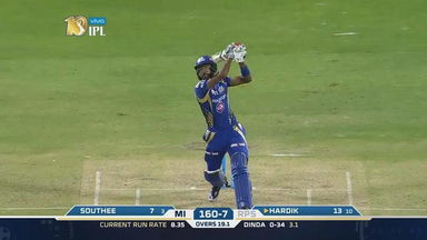 M2: RPS vs MI – Hardik Pandya Six