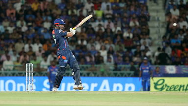 Marcus Stoinis dazzles with 62(45)