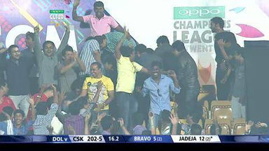 M8: DOL vs CSK –  Ravindra Jadeja Six