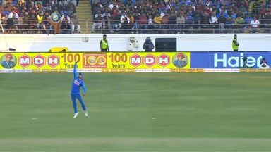 Stretch and Catch it like Manish Pandey