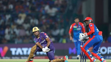 Angkrish Raghuvanshi's effortless 44(32)
