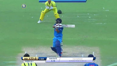 IND vs AUS 2017, 2nd ODI: Kedar Jadhav Six