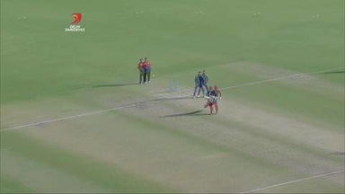 M17: DD vs MI – Karun Nair Wicket