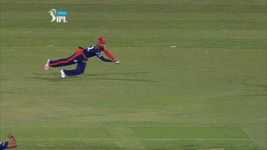 M11: RCB vs DD – Chris Gayle Wicket