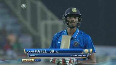 IND vs NZ 2016, 4th ODI: Axar Patel  Wicket