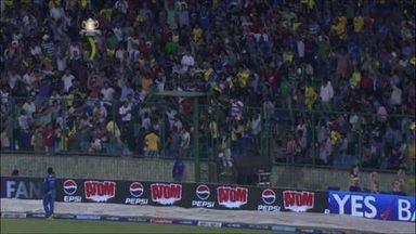 M73: CSK vs MI – Suresh Raina 82