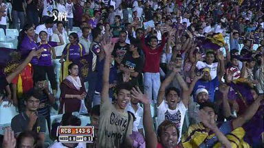 Match 38 KKR vs RCB – Gayle's Wicket