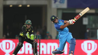 Richa Ghosh dazzles with a stroke-filled 36 (20)