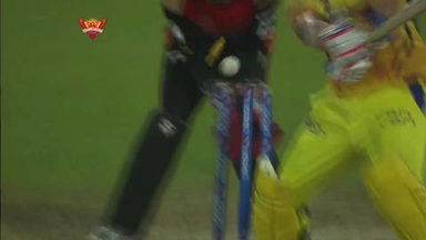 M17: SRH vs CSK –  Brendon McCullum Wicket