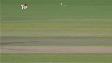 M73: CSK vs MI – Suresh Raina Six