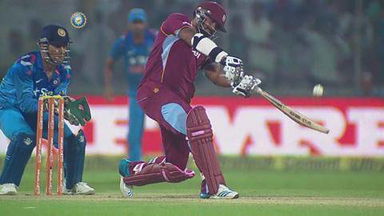 2ND ODI: IND vs WI – Ravi Rampaul Six