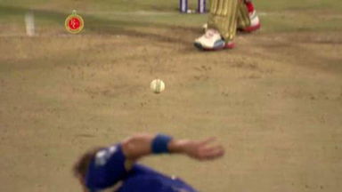 M27 RCB vs RR – Tillakaratne Dilshan Wicket