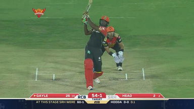 M1: SRH vs RCB – Chris Gayle Six