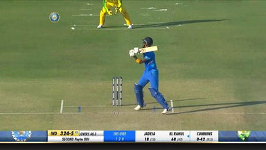 IND vs AUS 2020, 2nd ODI: KL Rahul Six