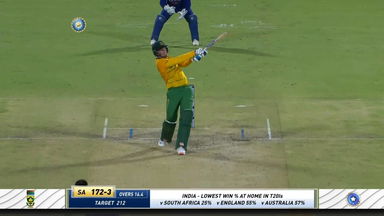 IND vs SA 2022, 1ST T20I: Rassie van der Dussen Six