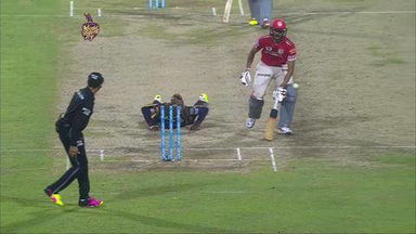 M32: KKR vs KXIP – Freecharge Bolt  Moment – Andre Russell