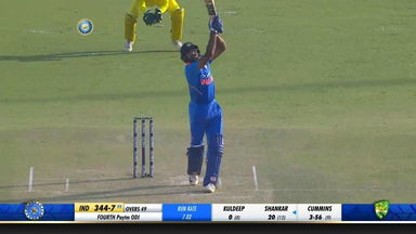 IND vs AUS 2019, 4th ODI: Vijay Shankar Six