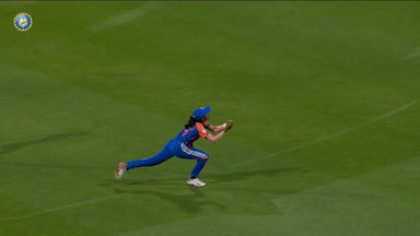 Minnu Mani's brilliant running catch