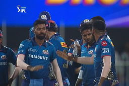 4 & OUT: Bumrah has last laugh