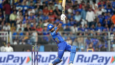 Hardik Pandya takes MI home with power-packed 21(9)