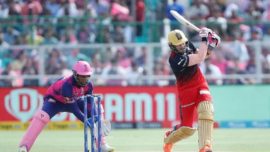 4 & 6: Faf du Plessis gives much-needed early push